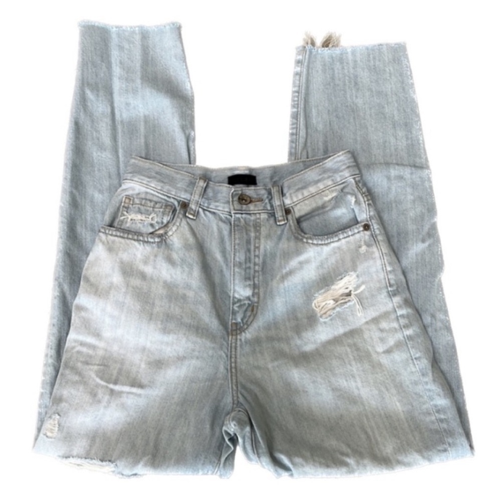 (23) Uniqlo | Light Blue Distressed Women's Jeans